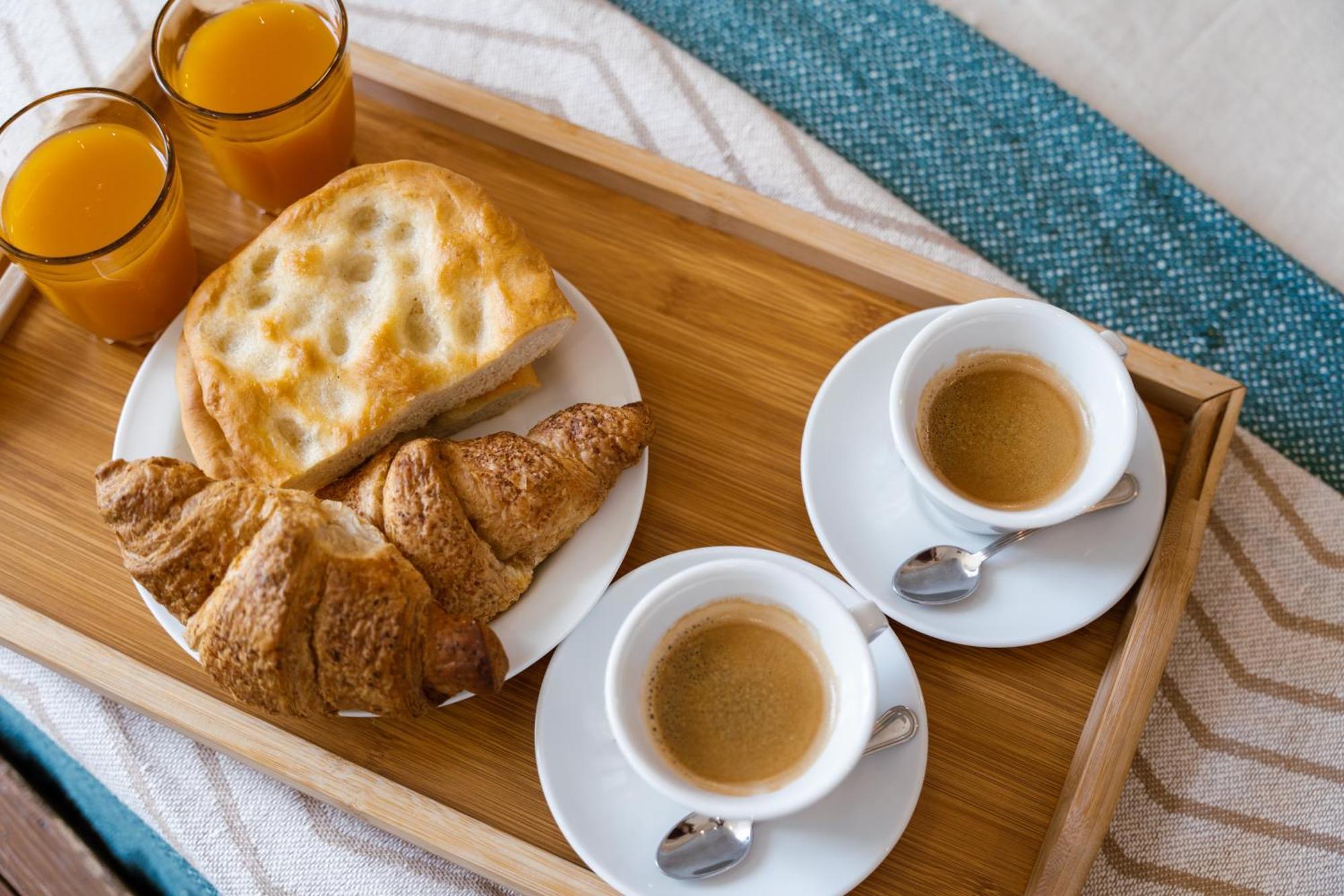The Railway 74 Bed & Breakfast La Spezia Bagian luar foto